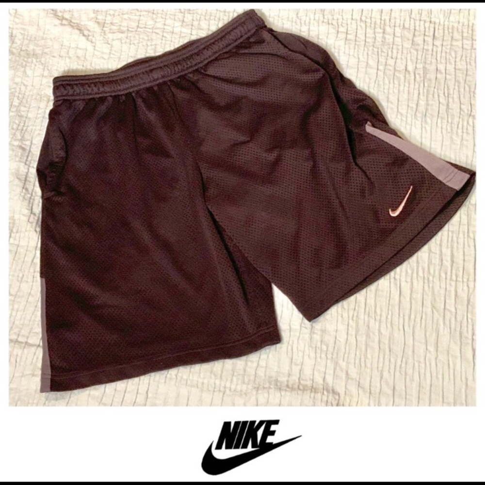 NIKE Dri-Fit Medium mesh athletic shorts